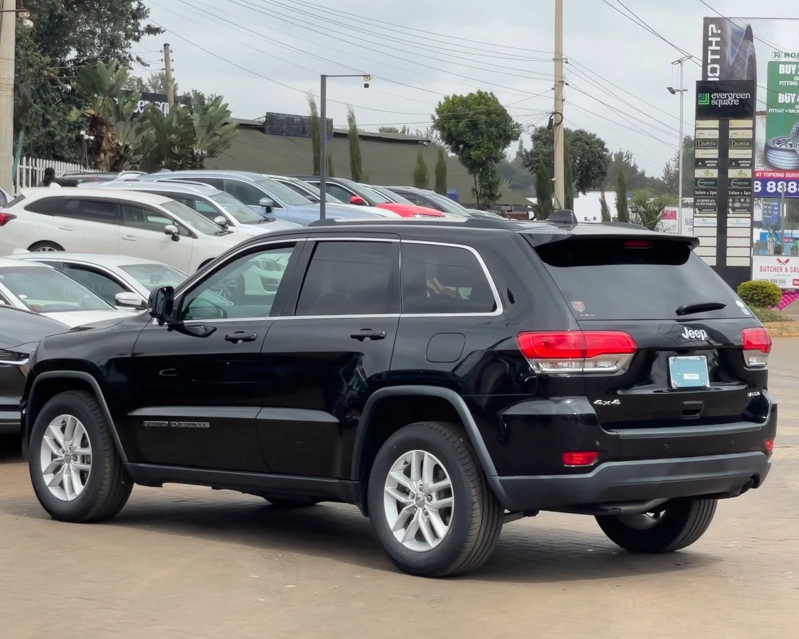 2018 JEEP GRAND CHEROKEE LAREDO 4X4 thumbnail 6