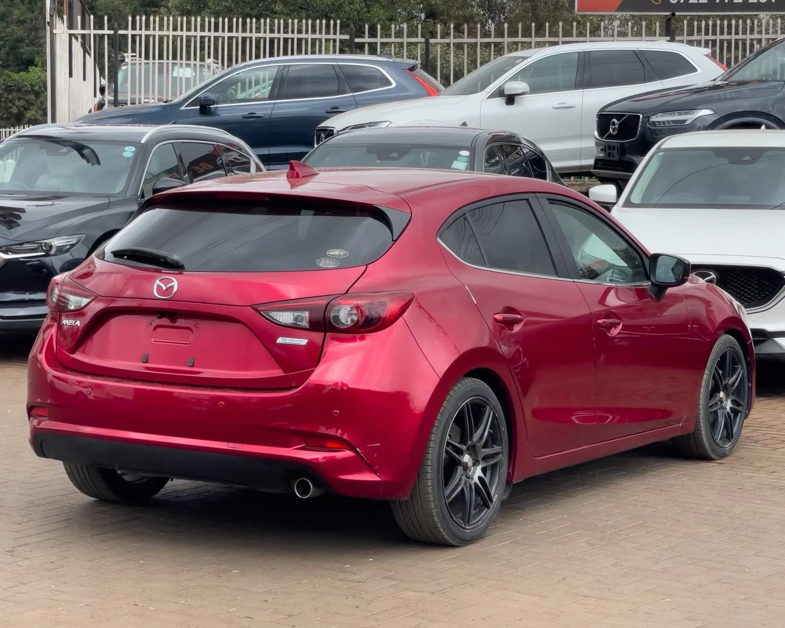 2019 Mazda Axela thumbnail 5